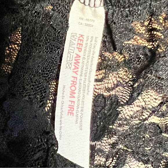 Free people Intimately Free Keep It Simple Lace Tee NWOT XS - Picture 6 of 10